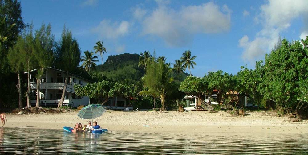 Aro'a Beachside Inn