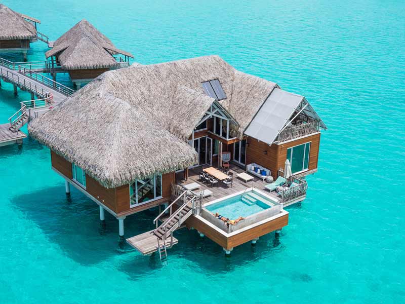 Pool Premium Overwater Villa