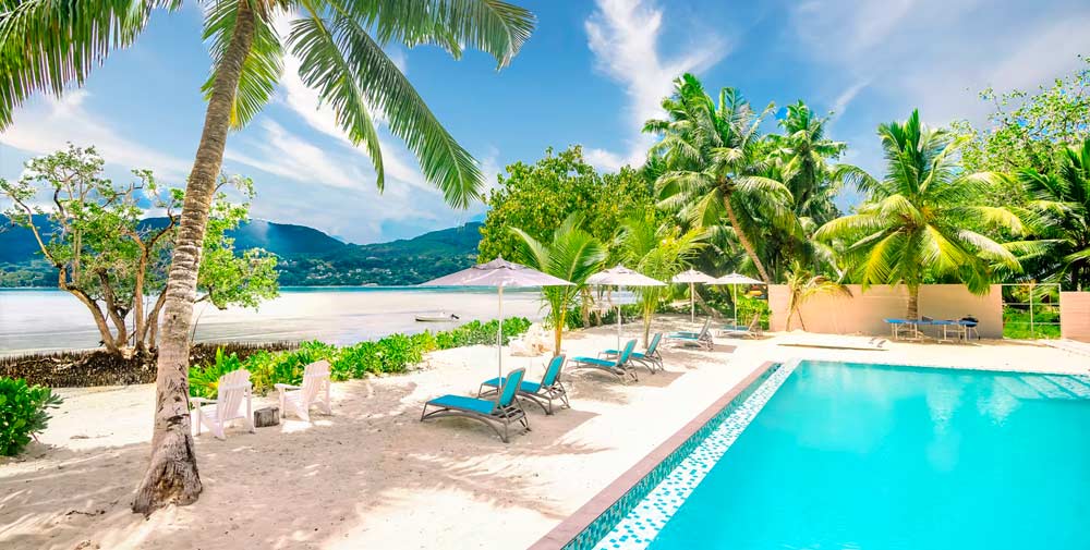 Pineapple Beach Villas